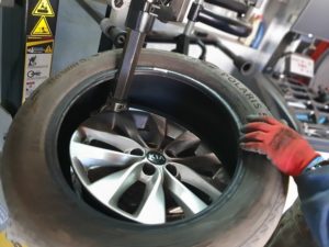 A Magneti Marelli kerékkiegyensúlyozó és gumiabroncs szerelő gépek tesztje – összefoglaló