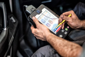 Ön használ elektronikus szervízfüzetet? Kérdőív.