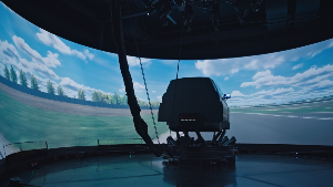 A Bridgestone új szintre emeli a virtuális abroncsfejlesztést – elindult a Driver-in-the-Loop szimulátor