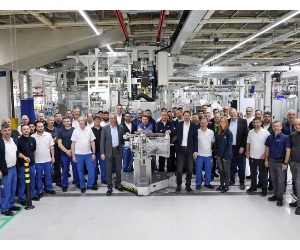 Mérföldkőhöz érkezett a ZF: A TraXon sebességváltó meghaladta az 1,5 millió legyártott darabot