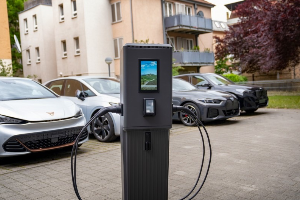 Rugalmasabb elektromos járműtöltés a MAHLE-val