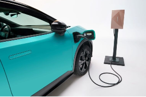 A Nissan a Valeót választotta az elektromos mobilitás európai fejlesztésére a V2G (Vehicle-to-Grid) segítségével