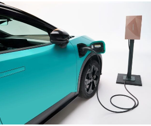 A Nissan a Valeót választotta az elektromos mobilitás európai fejlesztésére a V2G (Vehicle-to-Grid) segítségével